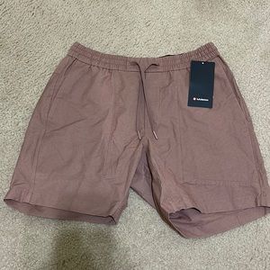 Lululemon men's bowline short 8" inseam, NWT, Large